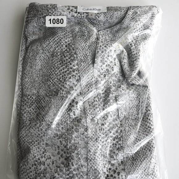 CALVIN KLEIN Gray Snakeskin Print Long Sleeve Blouse - Size Medium - Picture 9 of 9
